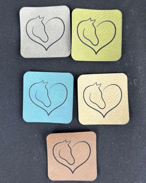 Kunstleder Label Pferd Herz